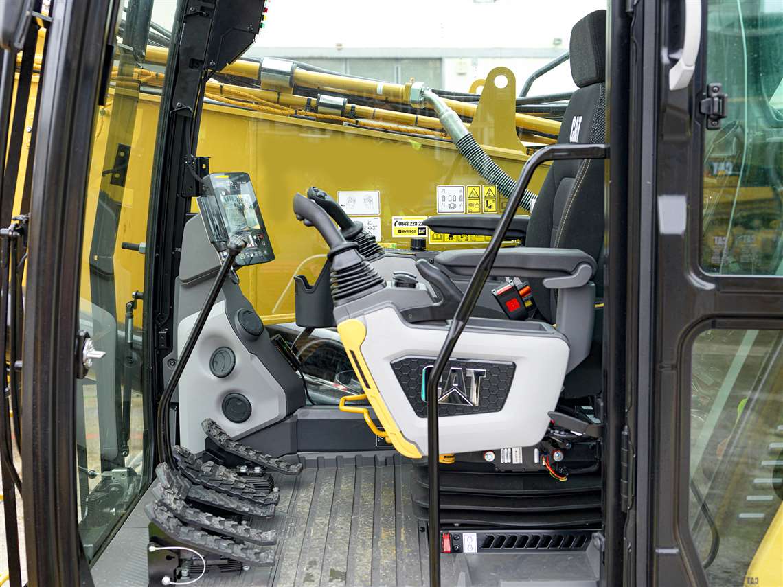 Cat 340 UHD demolition excavator cab interior