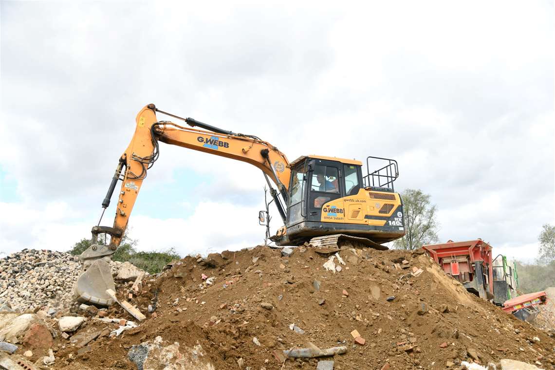 G Webb Haulage's Hyundai HX140 tracked excavator