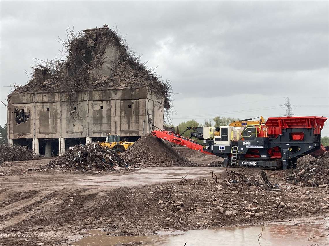 Brown and Mason's new Sandvik QJ341 mobile jaw crusher