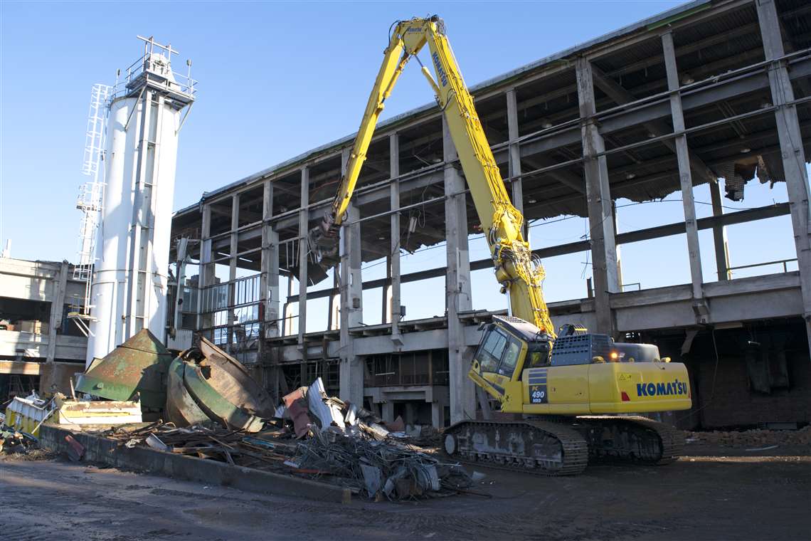 Komatsu PC490HRD-11 demo excavator with K100