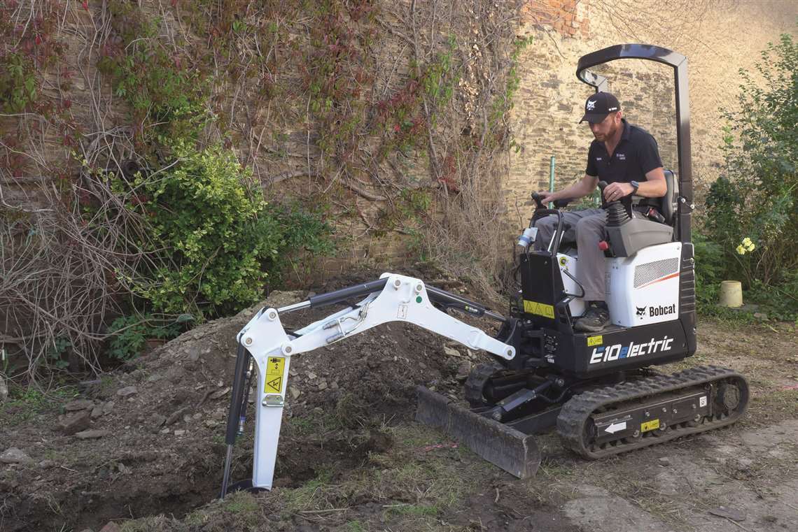 Bobcat E10e excavator