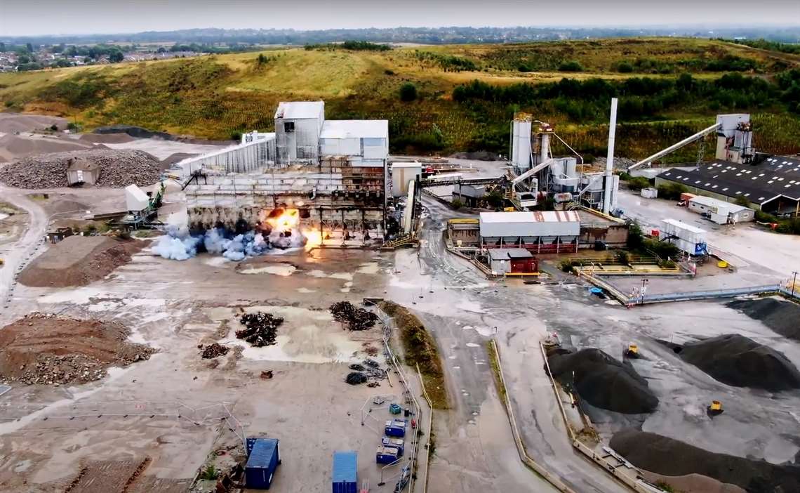 AR Demolition and Alford Technologies demolish the screen house at Croft Quarry in Leicestershire, UK