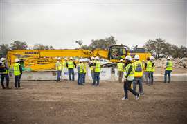 Komatsu's PC490HRD-11 demolition excavator