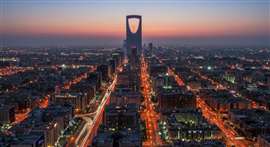 La Torre del Reino y el horizonte de Riad, Arabia Saudita