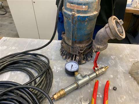 Tsurumi oil leak tool for pumps