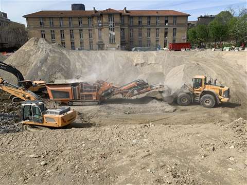 Rockster R1000S impact crushers on site in Paris