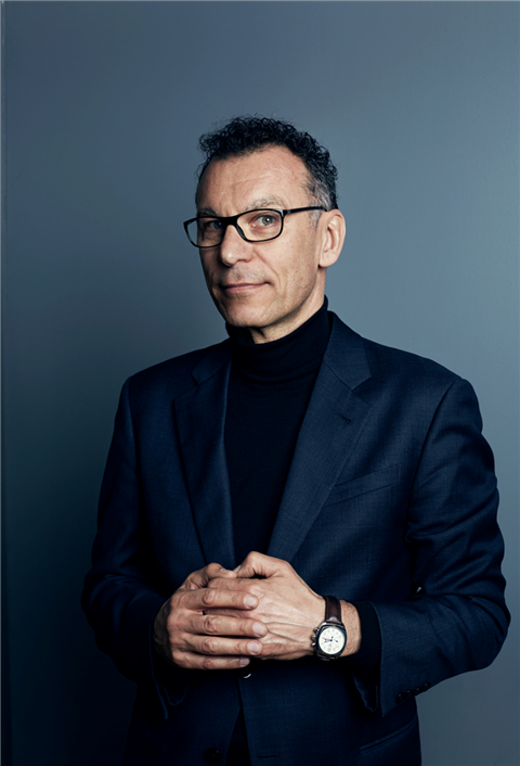 Portrait image of Prof. Bent Flyvbjerg