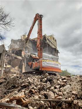 Web COLLABORATION Demoliciones Mitre