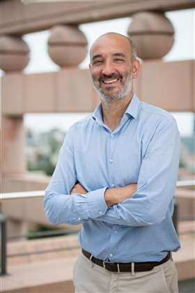 Cuadrado case vp emea region 3971