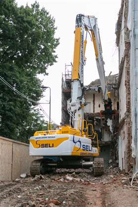 Doosan DX235DM excavator  Seli Manutenzioni 2