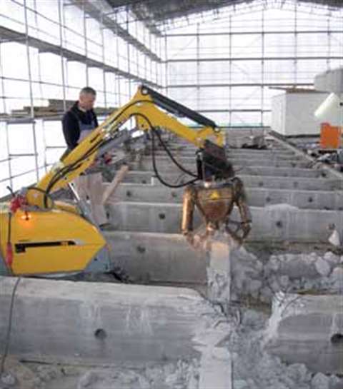 A Brokk robot and a Darda CC420 compact crusher raised the roof of a Stuttgart hospital