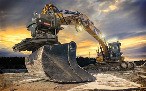 An example of OilQuick's OQTR-E range