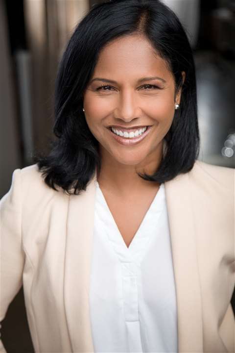 Eva Saha - web