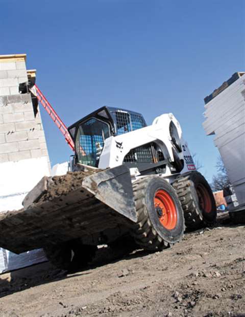 The 4.2 tonne S330 skid steer has been added to extend Bobcat’s range