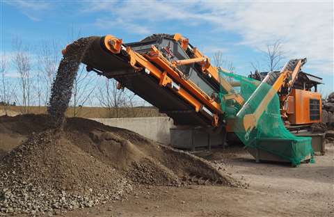 Pic1_Rockster_R1100DS_impact-crusher_Demolition-Debris web