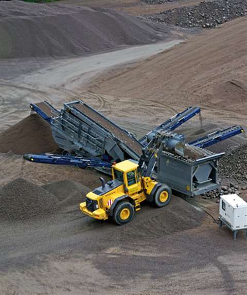 The use of mobile screening plants has progressed towards more sophisticated and demanding tasks, ac