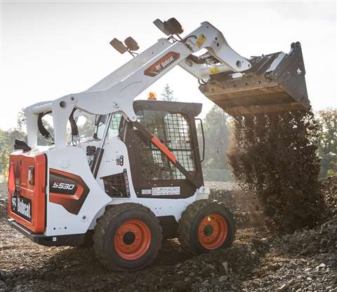 New S530 M-series Stage V loader_red web