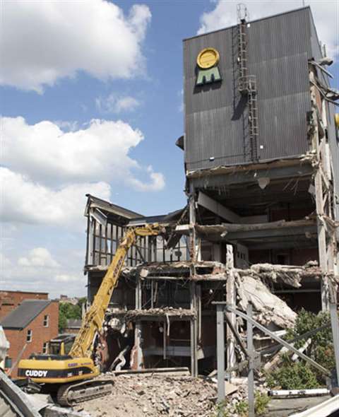 Cuddy Group is using high reach excavators to demolish the defunct Mansfield Brewery