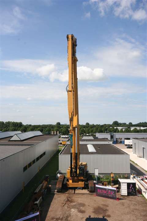 Modern high reaches, such as the 90 m machine from Rusch, are bigger then envisged by the NFDC Guida