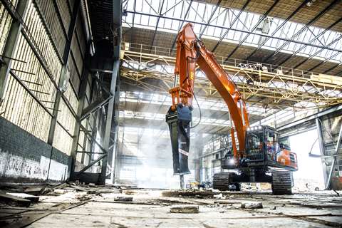 Hitachi hydraulic breaker